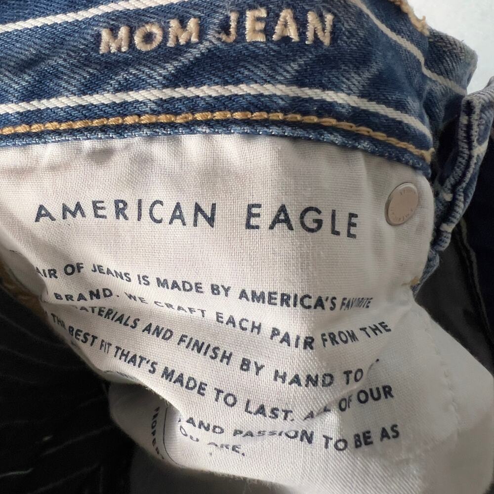 American Eagle Striped High Rise Mom Jeans Vintage Inspired Size 6 - Picture 5 of 6